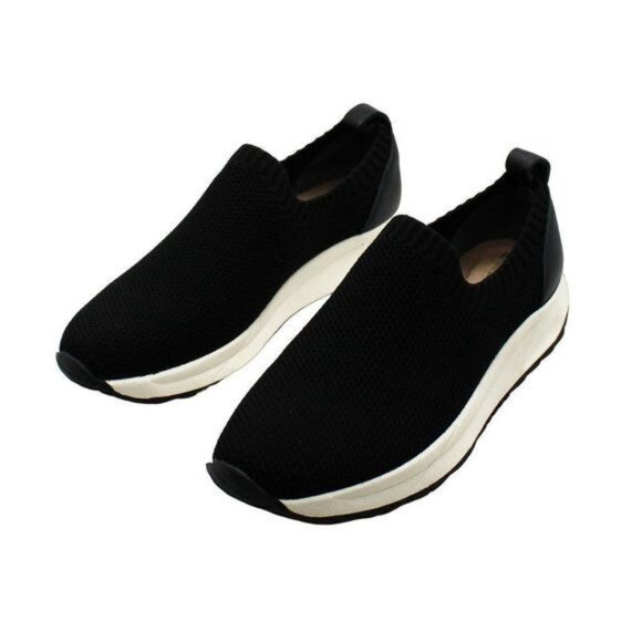 Giani Bernini Memory Foam Sneakers - Picture 5 of 9